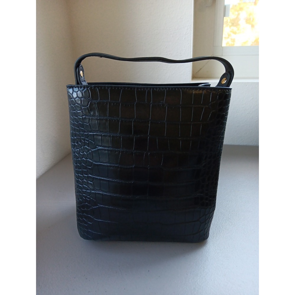 AOT Crossbody Handbag Bucket Purse  NEW Black Alligator Vegan Capsule Minimalist - Picture 4 of 9